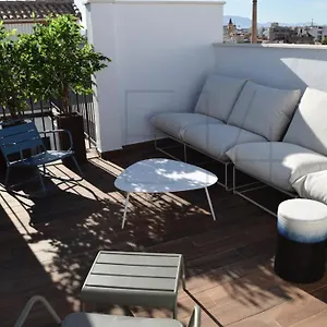 apartamento-con-terraza-centro-malaga-29012.es-andalucia.com/