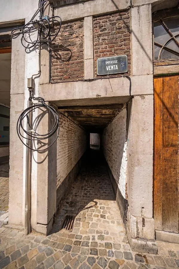 L'Atelier De Liege: Tranquillite & Effervescence Daire Belçika